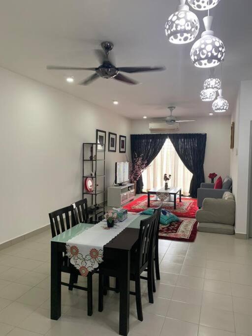 Homestay Shah Alam Extérieur photo